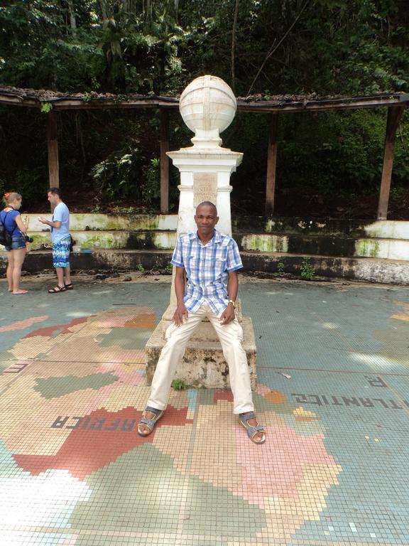 Jardim Botanico Me-Zochi Hotel Sao Tome Buitenkant foto