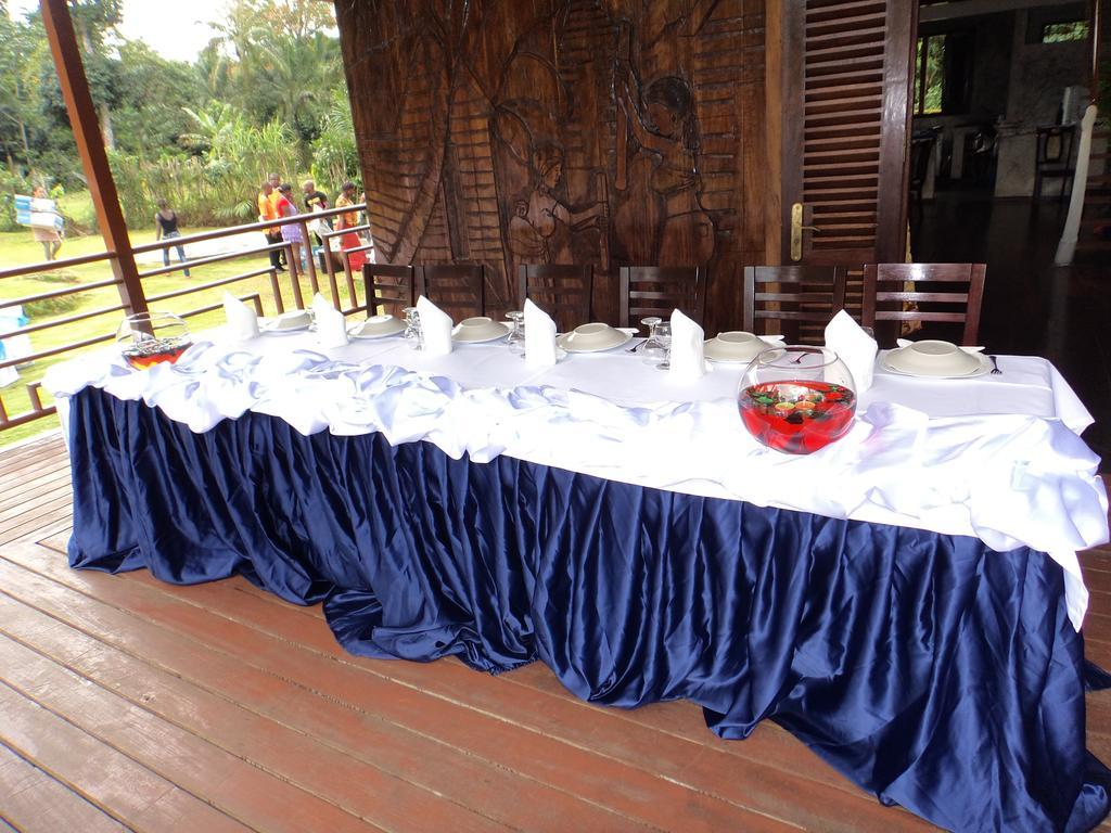 Jardim Botanico Me-Zochi Hotel Sao Tome Buitenkant foto