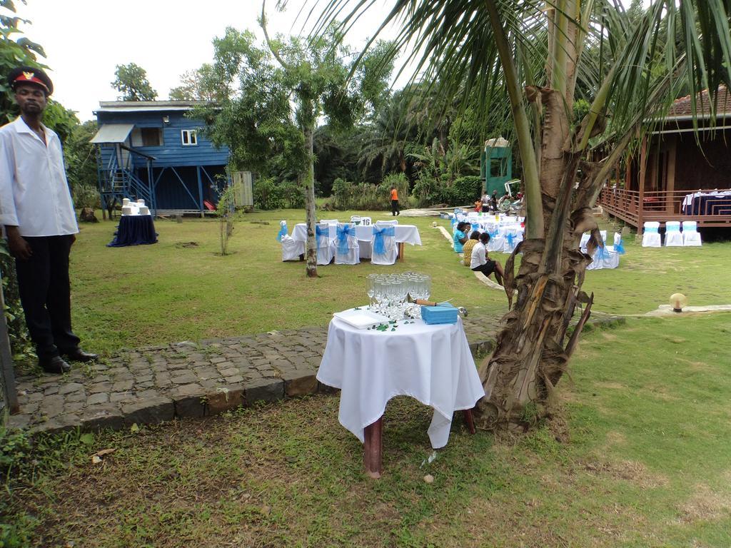 Jardim Botanico Me-Zochi Hotel Sao Tome Buitenkant foto